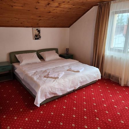Holiday Houses Сіная Екстер'єр фото
