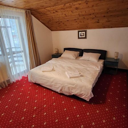 Holiday Houses Сіная Екстер'єр фото