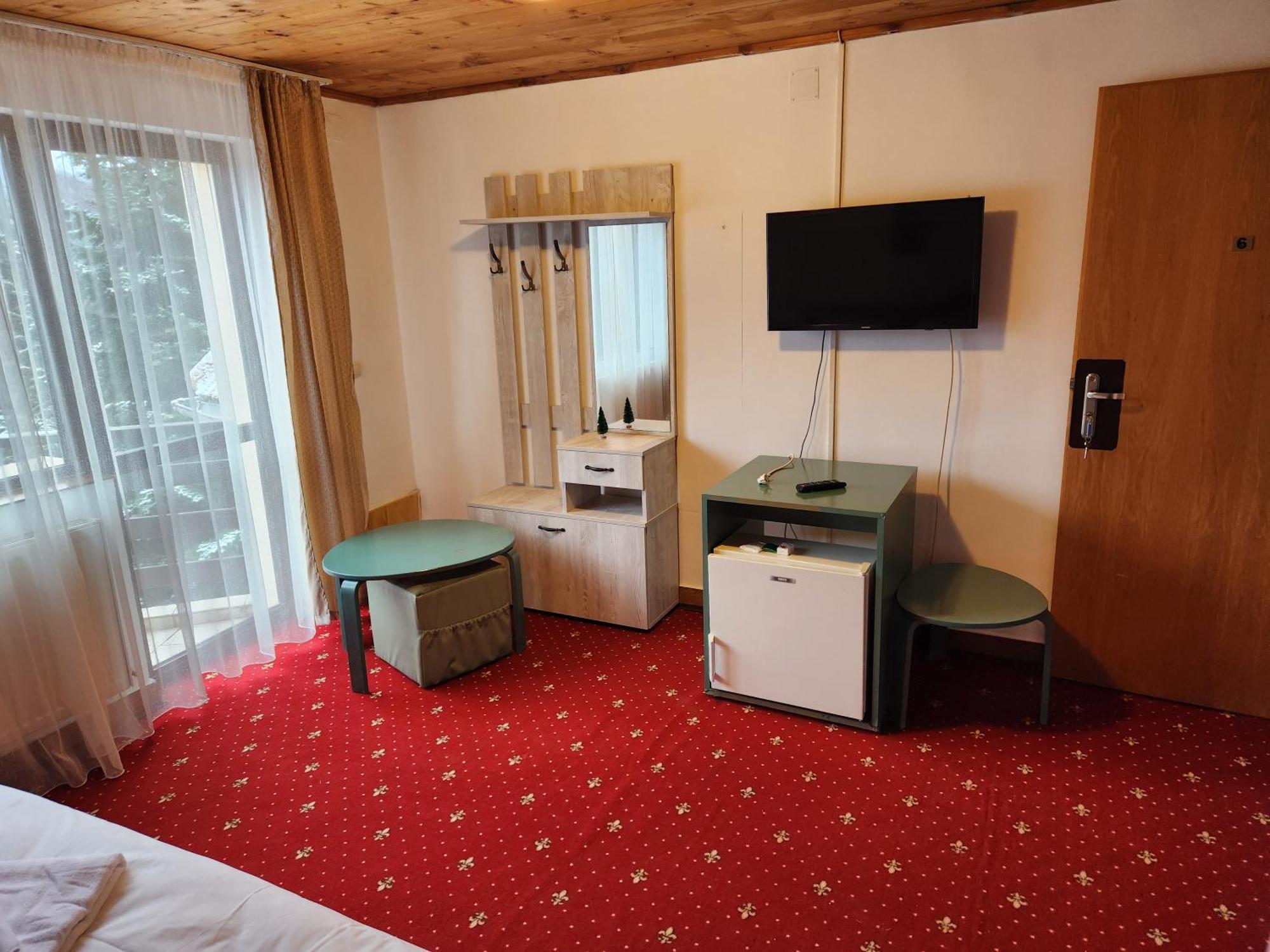 Holiday Houses Сіная Номер фото